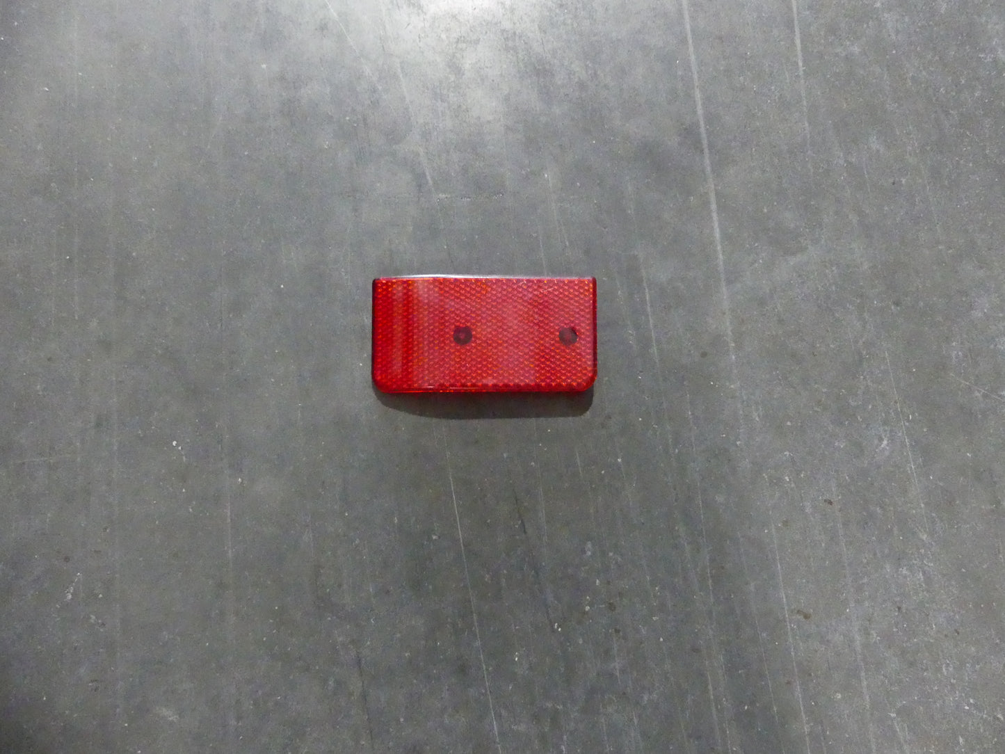 REFLECTOR, DRIVERS SIDE, REAR, V SERIES