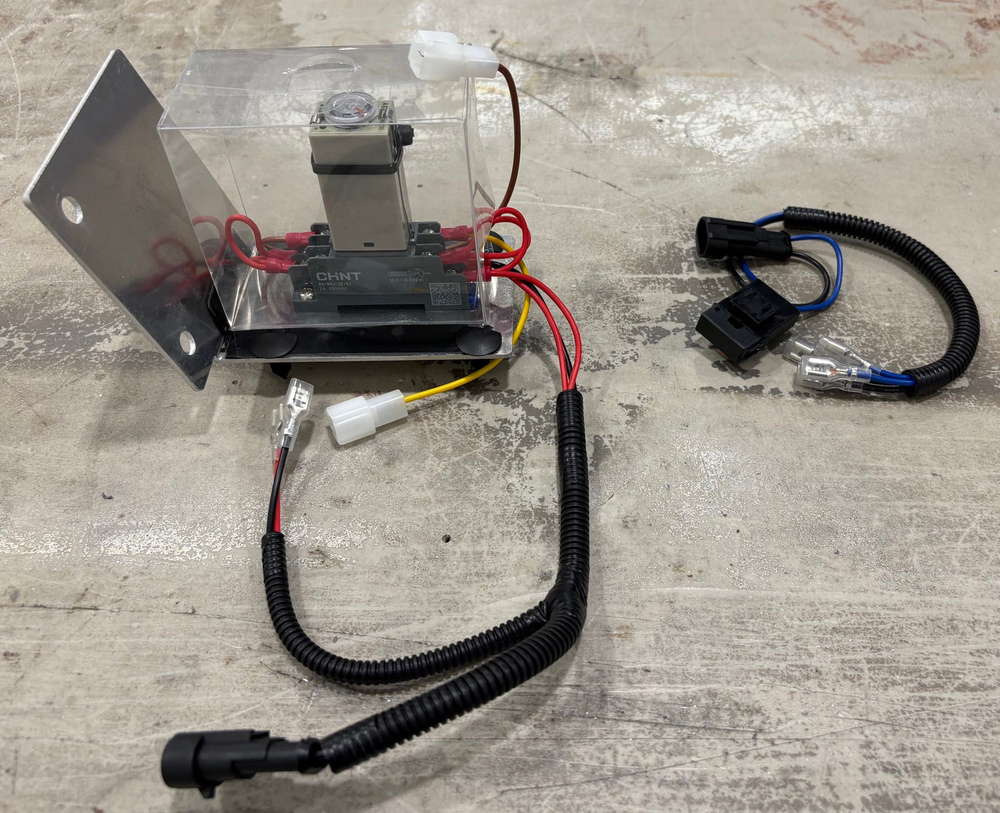 PARKING BRAKE TIMED RELAY, P4F WITH CABLE PARK BRAKES