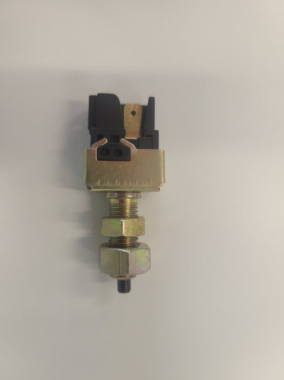 BRAKE LIGHT SWITCH, V MODEL, ALL