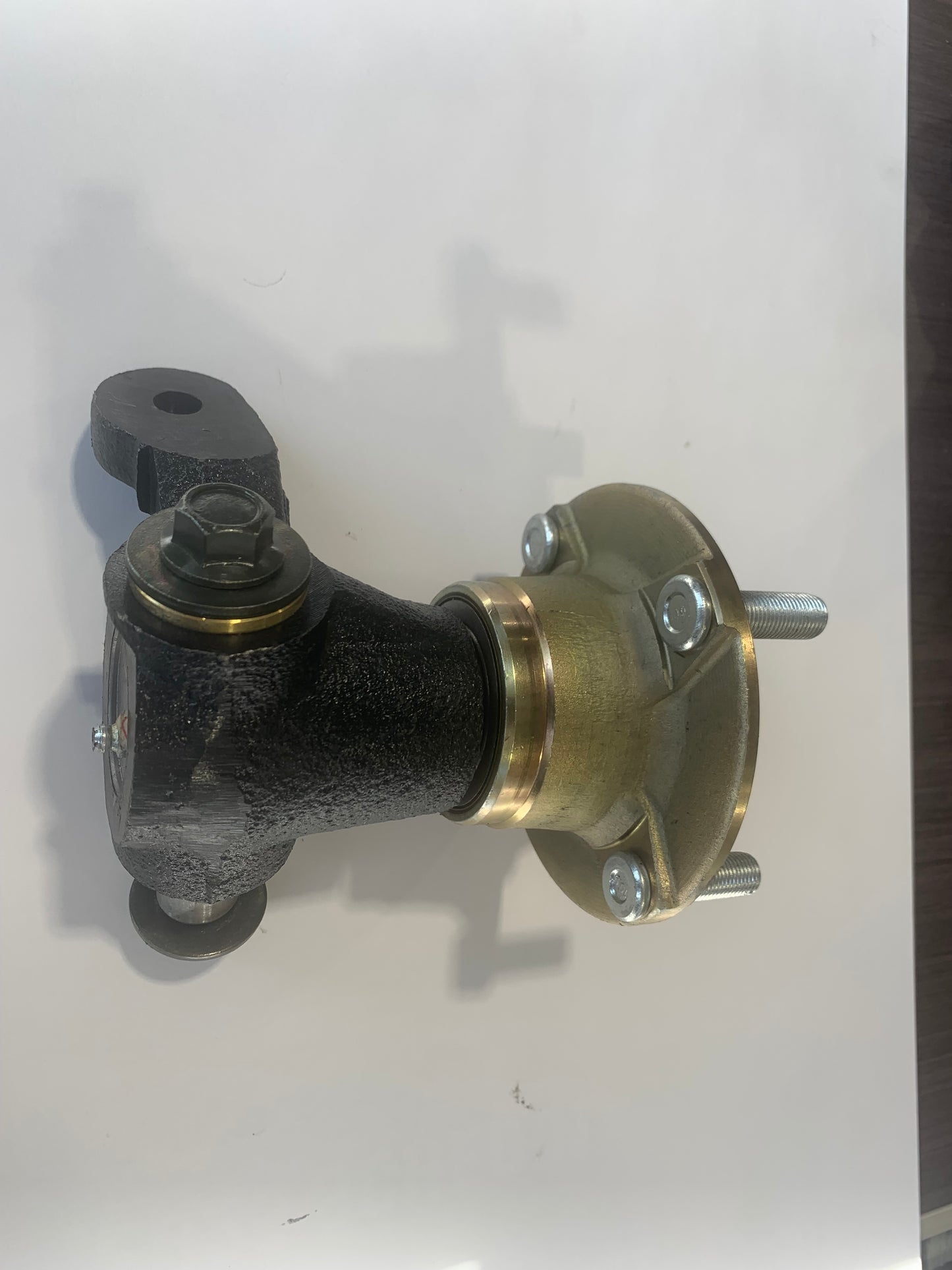 Vivid V Model Pre-2025 Driver Side Spindle with Hub