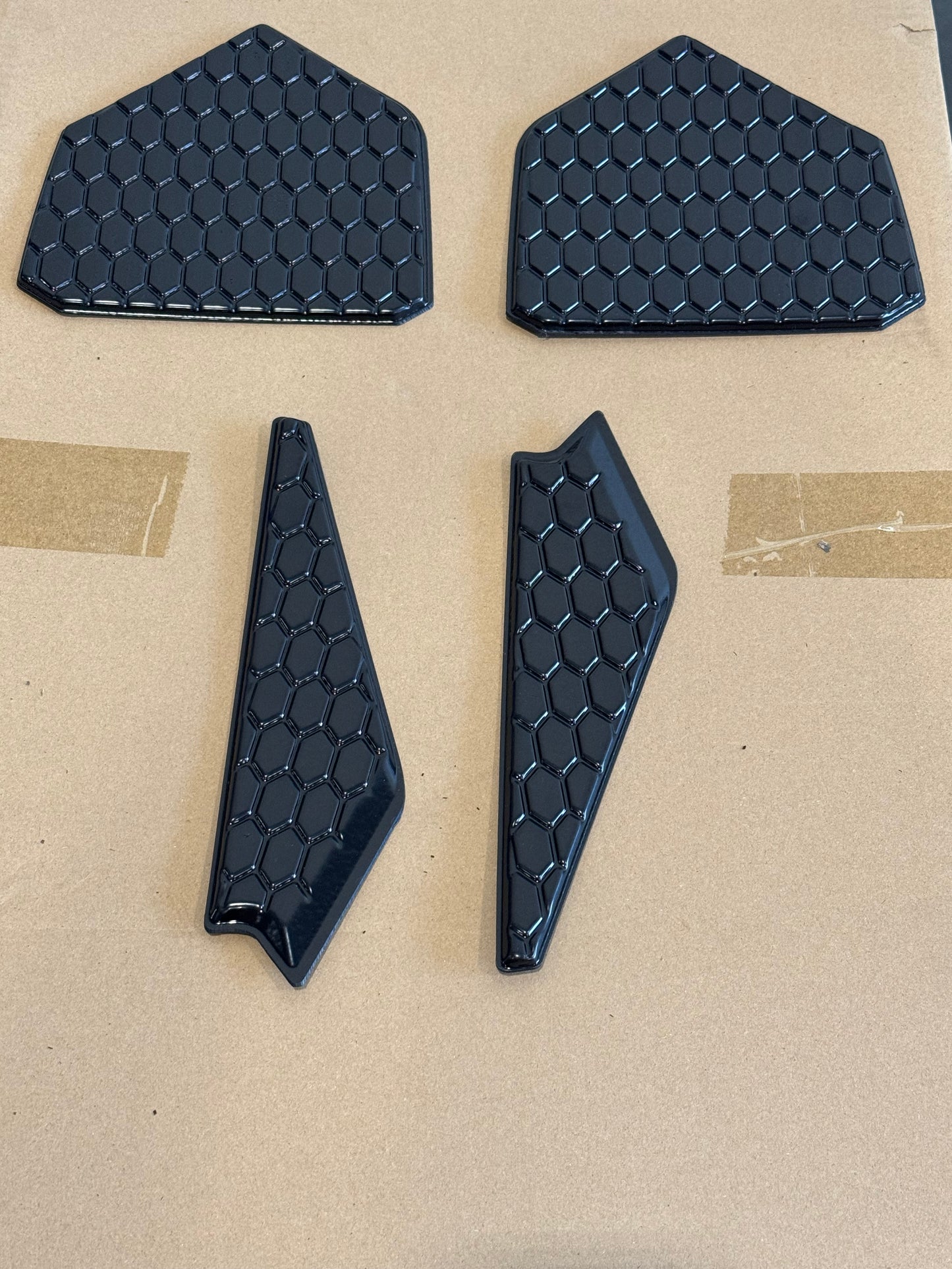 GRILL INSERT KIT, FRONT - ANTHEM / ANTHEM PRO