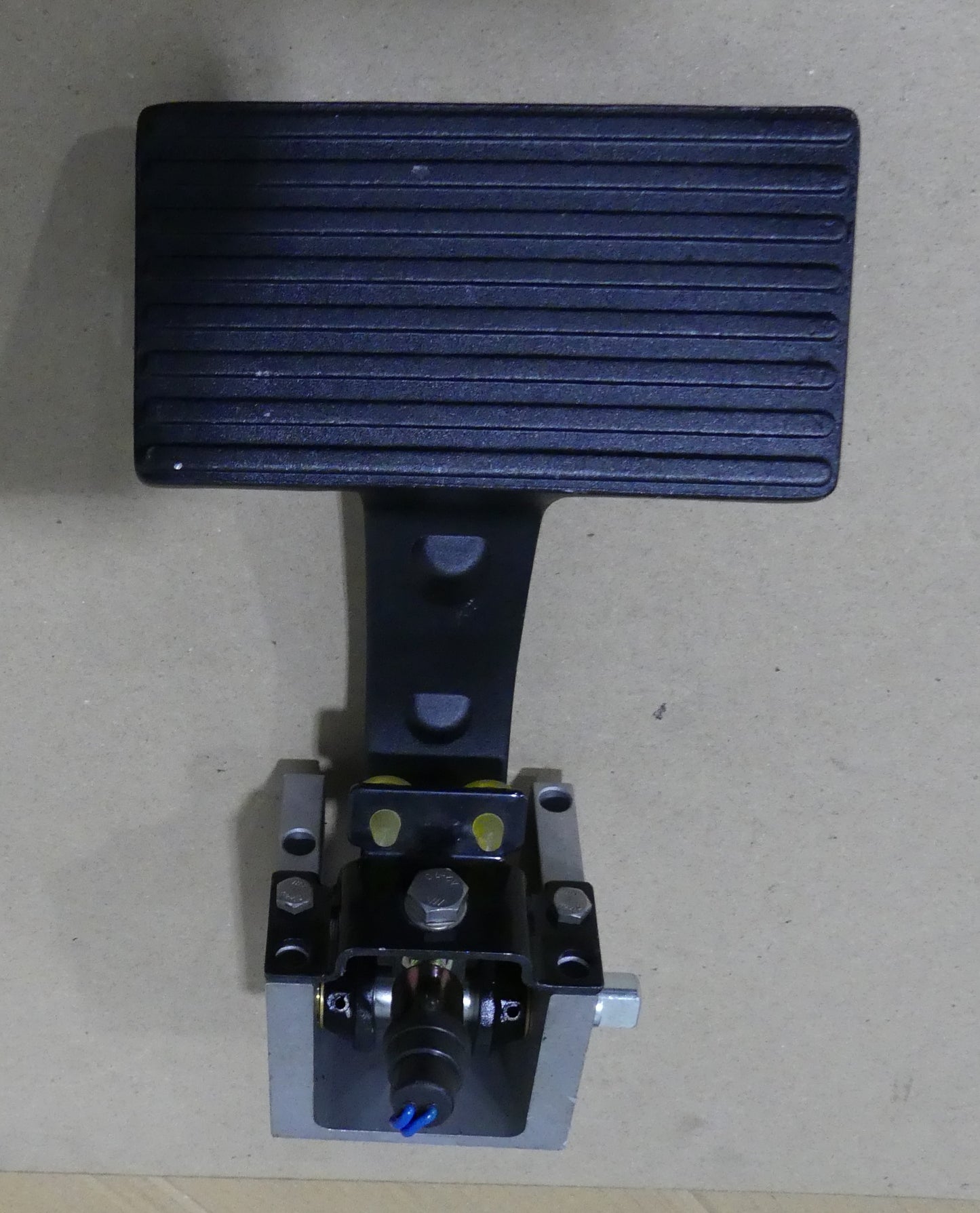 BRAKE PEDAL ASSEMBLY, PEAK, ANTHEM, ANTHEM PRO.