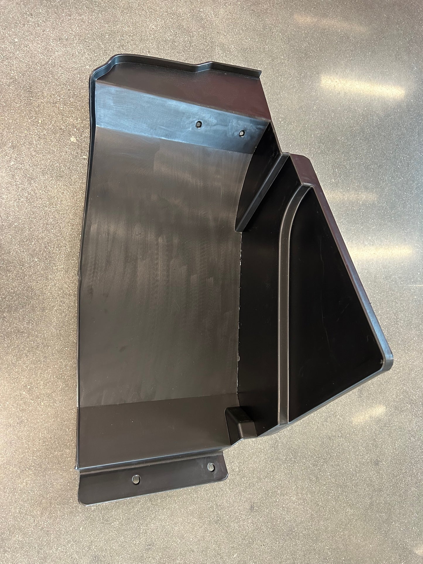 INNER FENDERWELL, MUD GUARD, REAR, V SERIES, EACH