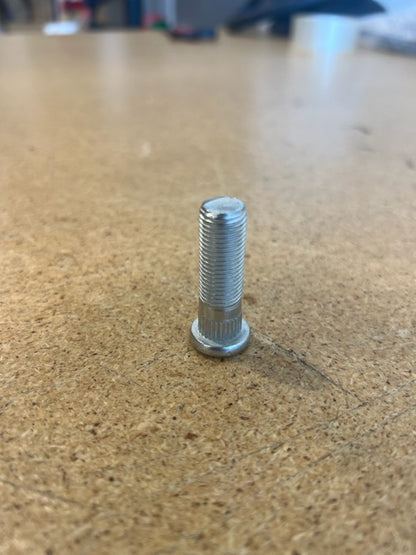 WHEEL STUD, FRONT, NO BRAKES, PRE-2025 V