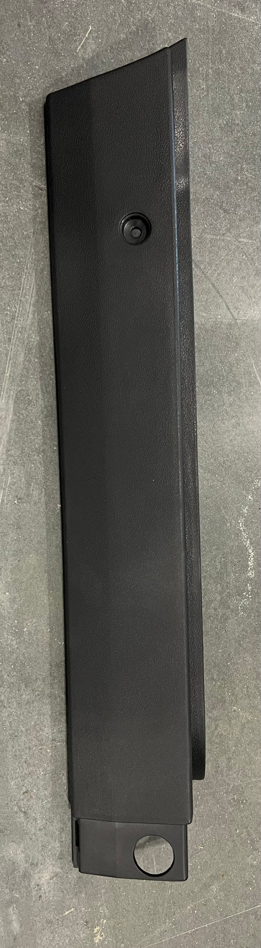 TRIM, PASSENGER SIDE, REAR, V2/V4/V6
